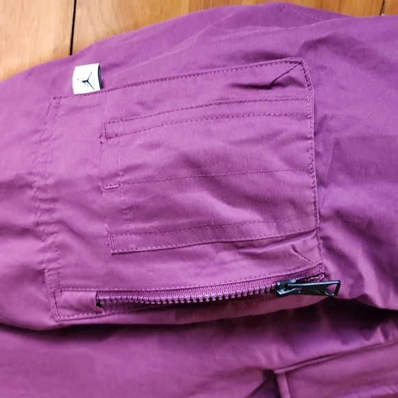 🍭HPx3🍭 NWT Nike/Jordan: Jordan Statement MA-1 Jacket, Maroon/Black - Picture 7 of 14